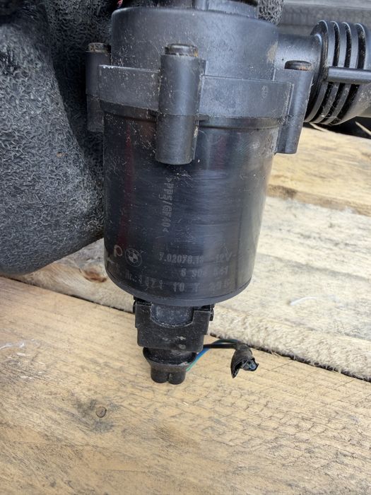 Допълнителна водна помпа парно за BMW E39 E46 E53 / Range Rover L322 – 6904541 / 7.02078.13