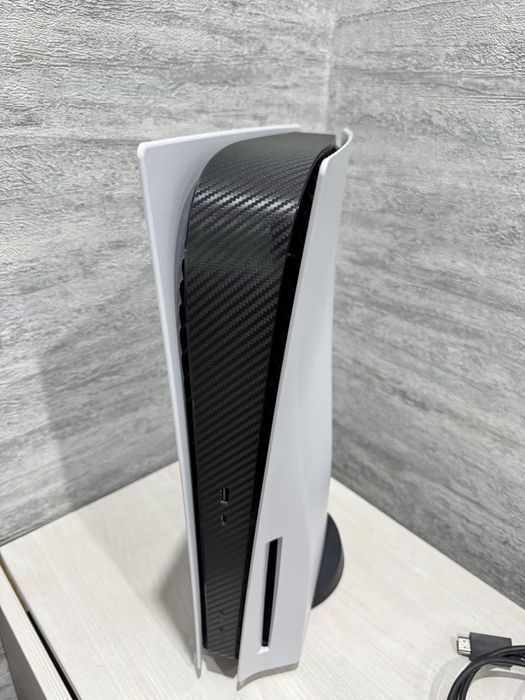 Продам PS5 в отличном состоянии!