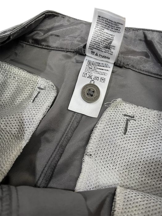 The North Face оригинални дамски къси панталони, S размер