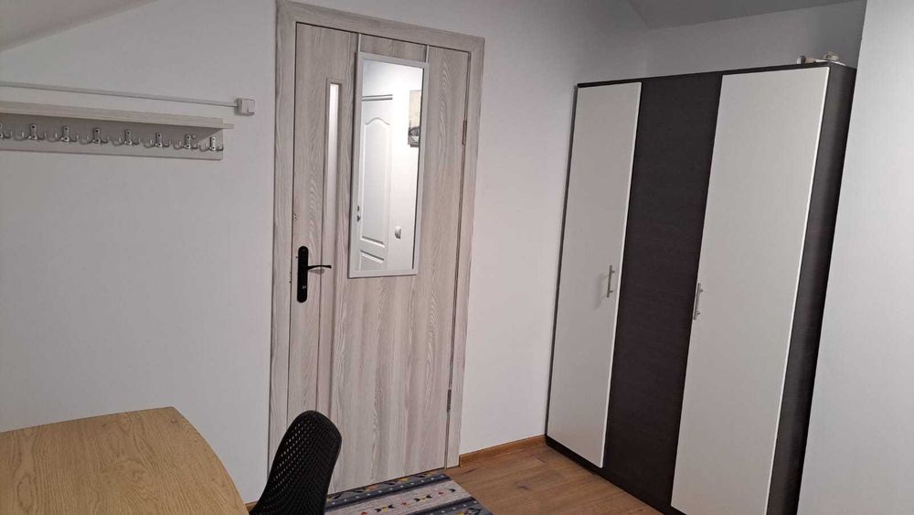 Ofer spre inchiriere apartament 2 camere zona  Marasesti