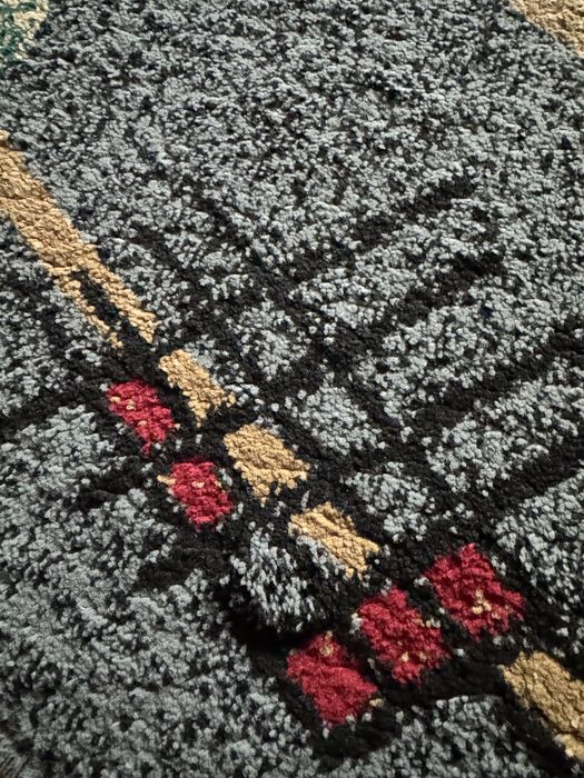 Продам ковер в отличном состоянии