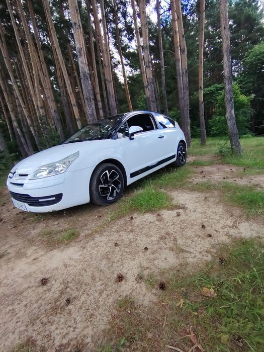 Vând Citroen C4 coupe