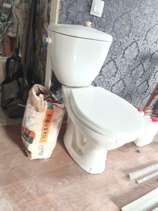 Продам  унитаз б/у