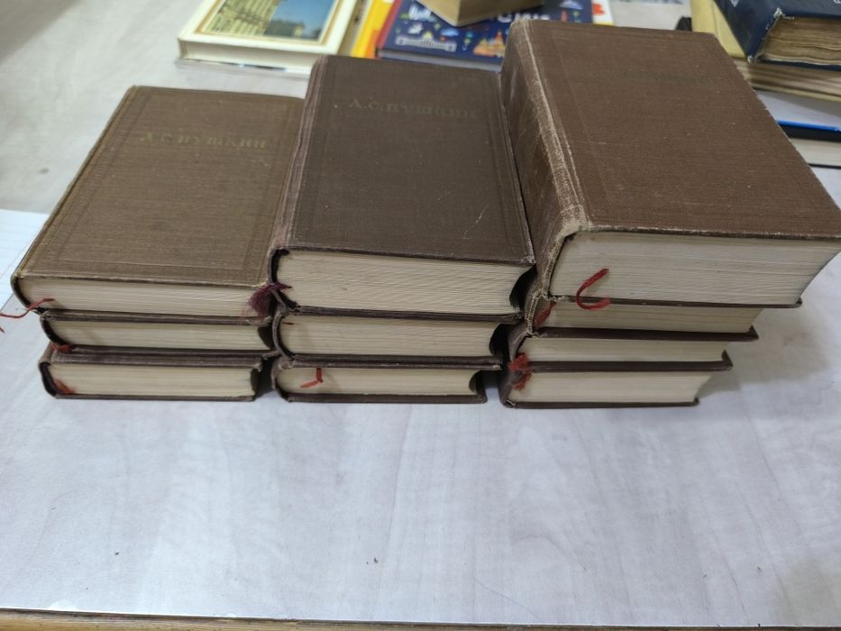 Продам книги в отличном состоянии.