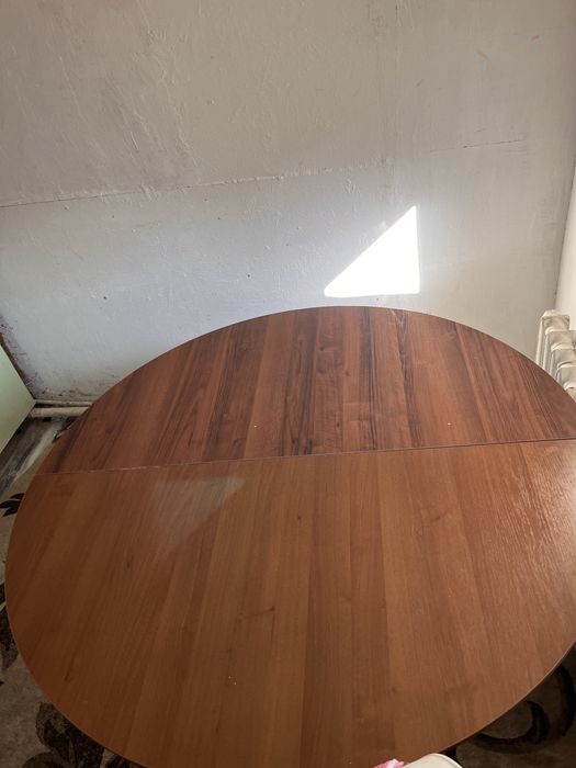 Продам кухонный стол