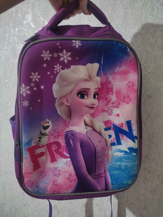 Рюкзаки,сумочки,разные5000