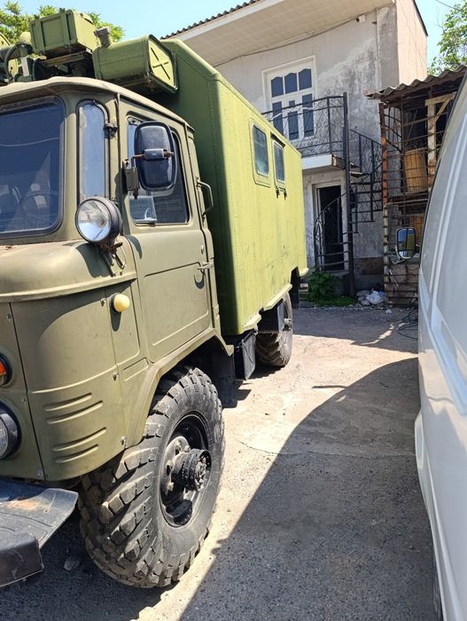 На ходу юриб Турган мошина