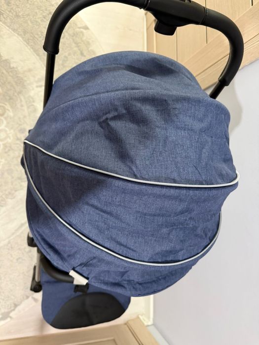 Коляска  Chicco, практически новая