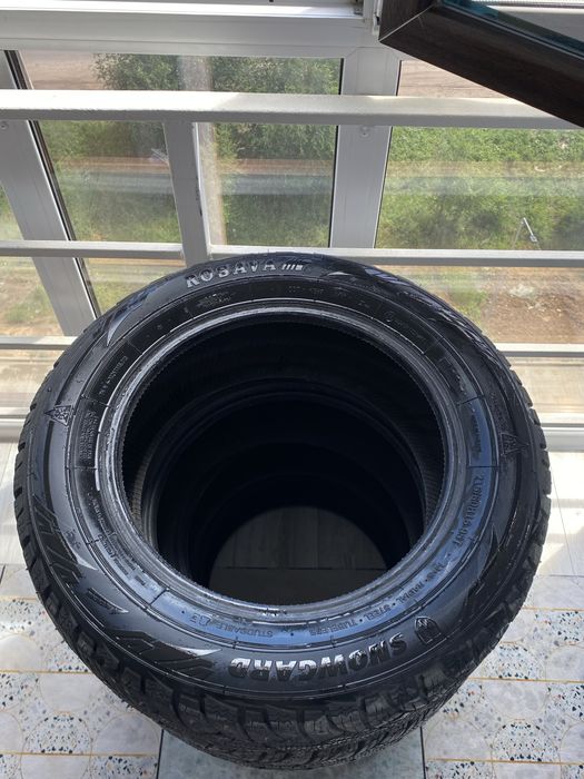 Продам шины 215/60R16