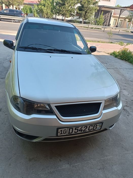 Nexia 2 Stalnoy 2009 yil Sons mator holati yaxshi