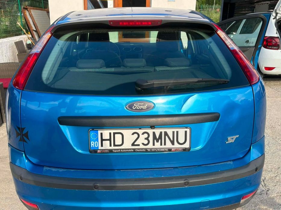 Vând Ford Focus.