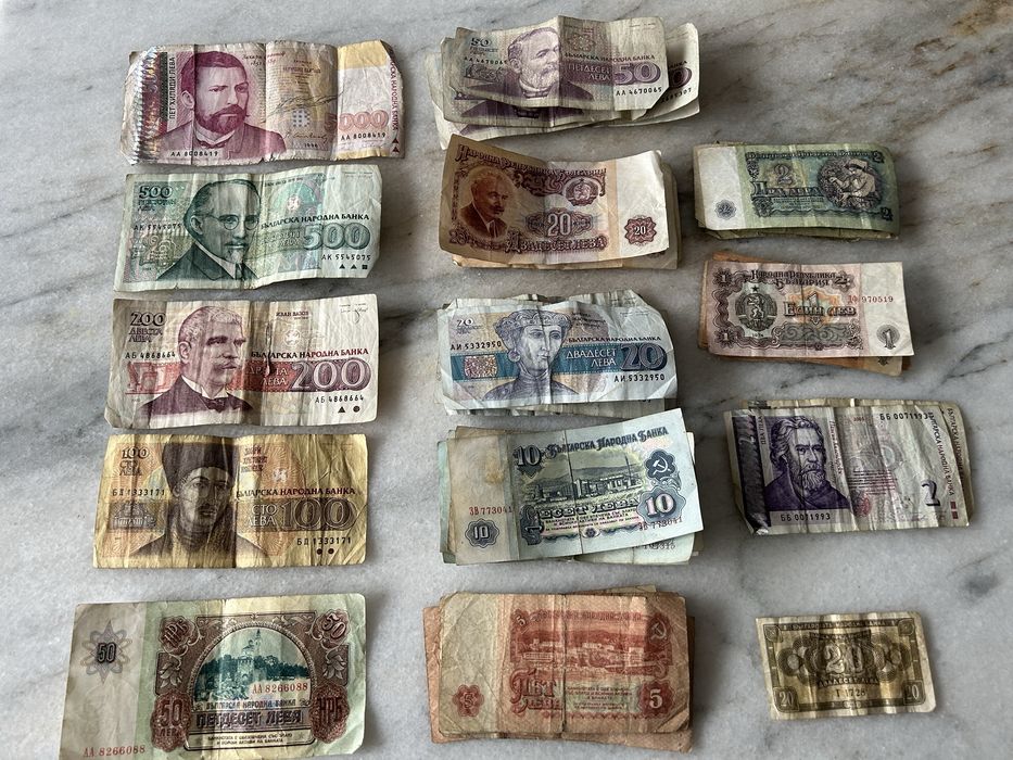 Продавам стари банкноти