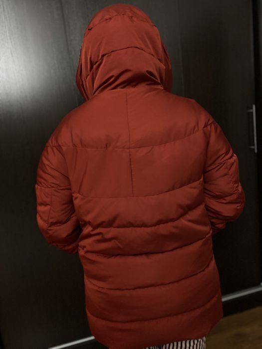 Продам куртку MNG