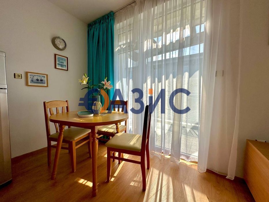 Продава се Четиристаен апартамент в к.к. Слънчев бряг - 145 кв.м за 689 €/кв.м - Снимка #2