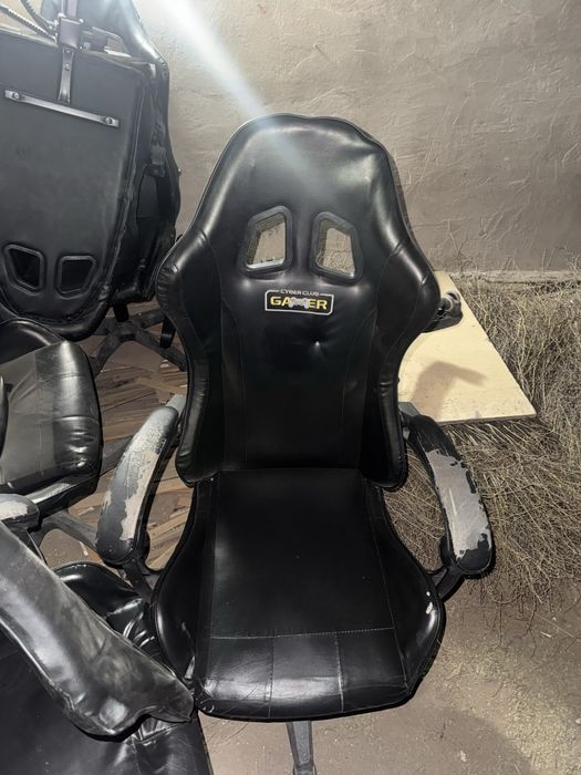 Продам игровые кресла