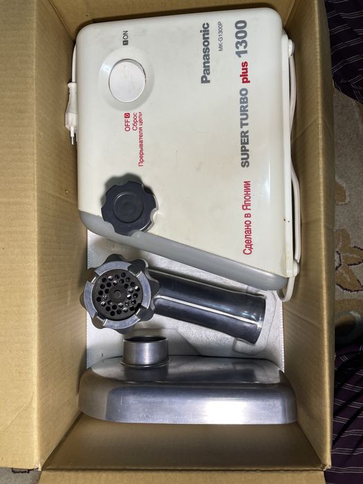 Мясорубка Panasonic MK-G1300P
