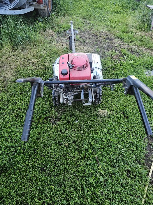 Професионална косачка за висока трева  хонда honda um 21