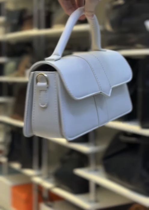 Продаю сумки новые срочно