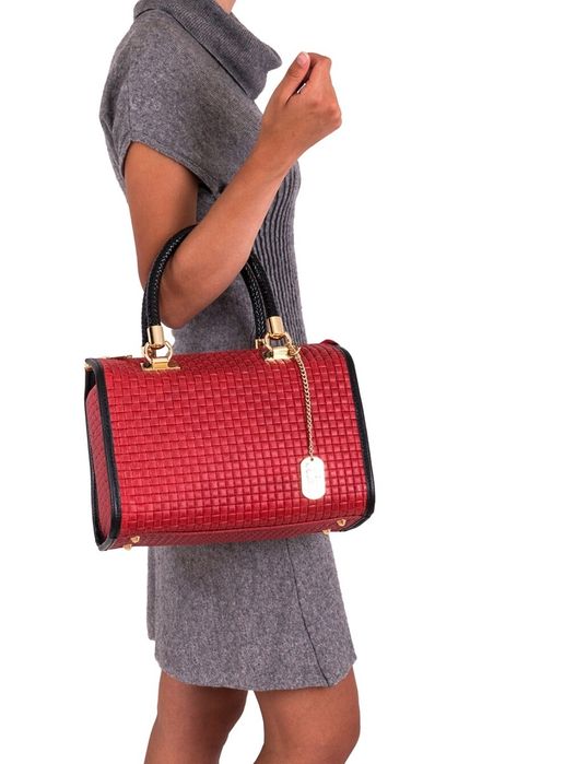 Geanta de piele, o singura purtare