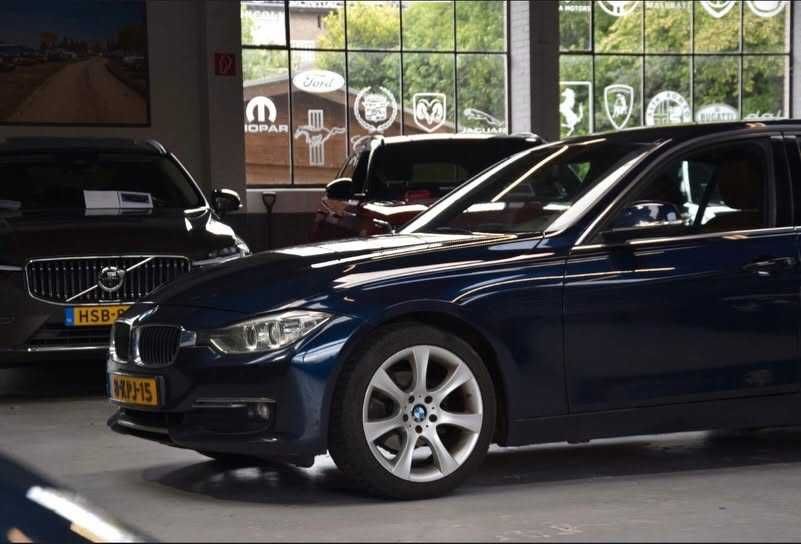 BMW Seria 3 320i f30 Efficient Dynamics