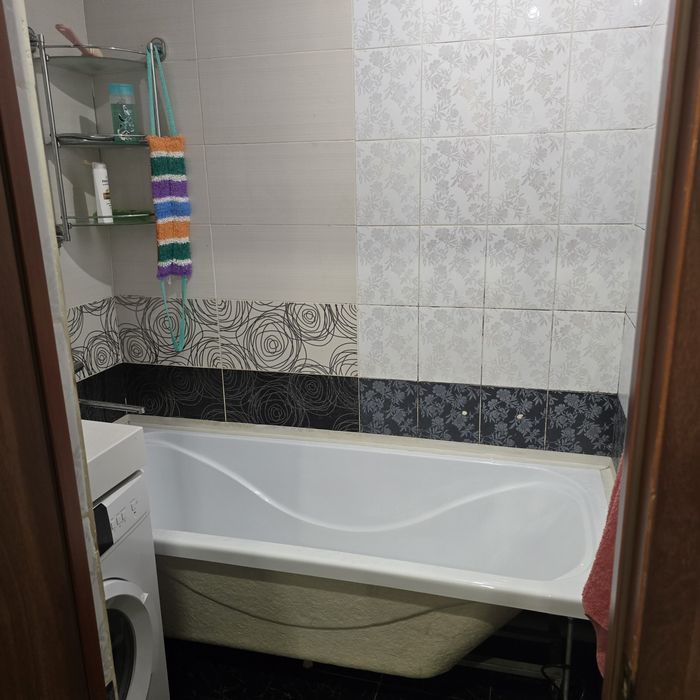 Продам 2 х ком квартиру