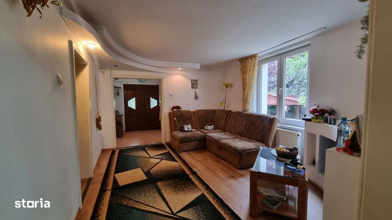 PRET REDUS ! Casa D+P+M situata in Targu Jiu, str. Iezureni