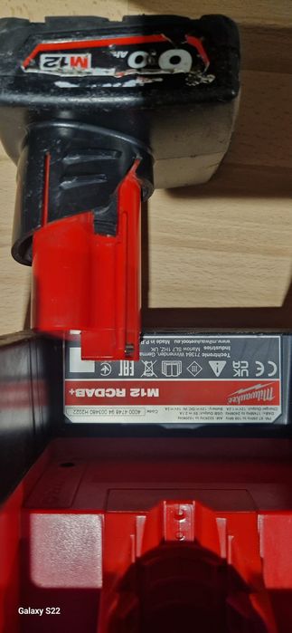 Bosch , Milwaukee boxa de șantier pe acumulator