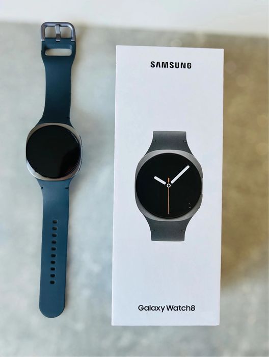 Samsung Galaxy Watch 8 LTE  40MM– Stare impecabilă – Garanție iunie 2028