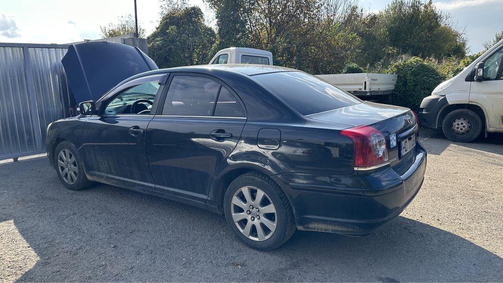 Dezmembrez Toyota Avensis 2.0d T25 2008