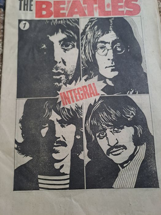 The Beatles revista cantece