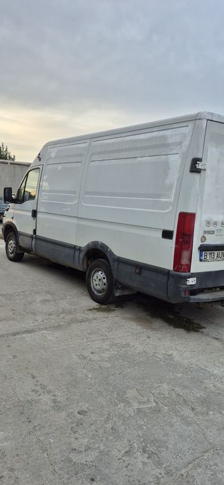 Vand Autilitara Iveco Daily 35s10 HPI (2.3 HPI).an fab 8.11.2005