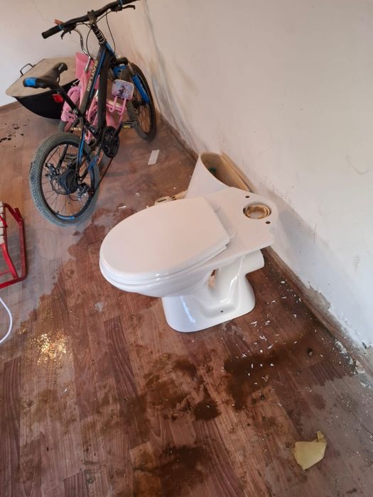 Унитаз рабочий/ бу