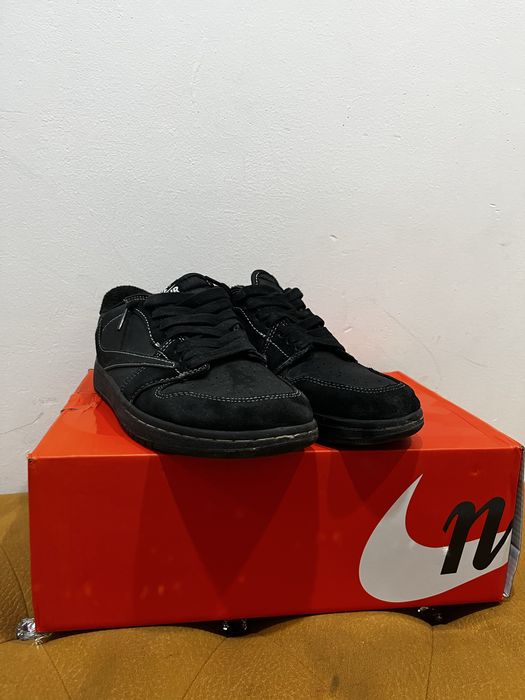 Джорданы и трэвис скот