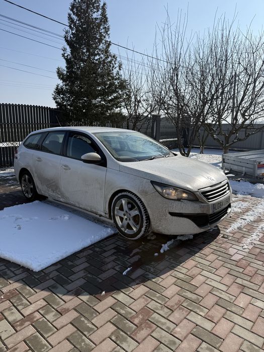 Dezmembrez Peugeot 1,6hdi euro 5 . Toate piesele disponibile