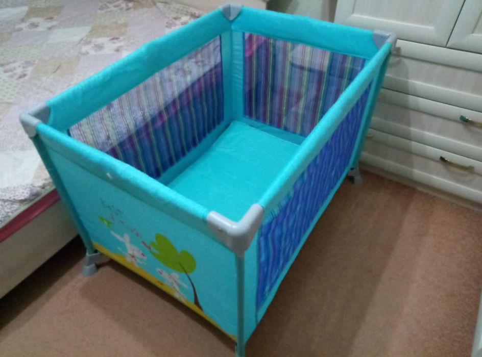 Детская кроватка -манеж