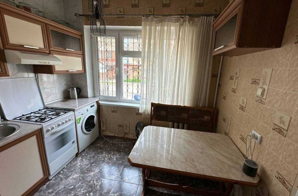 Yunusobot 14..1.2..400$