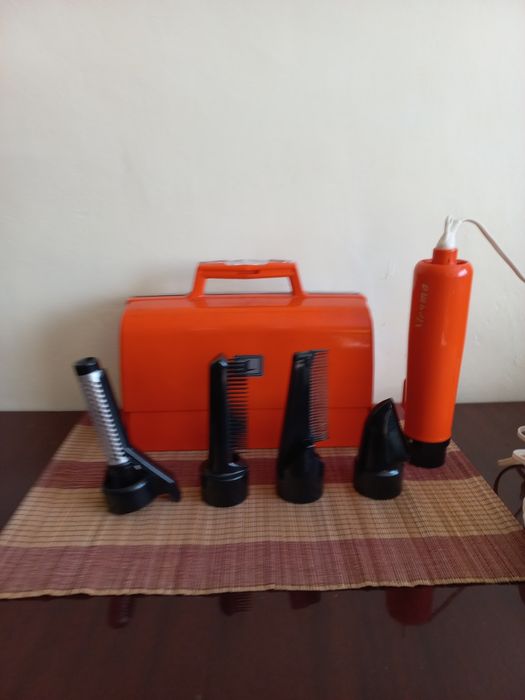 Фен с насадками.