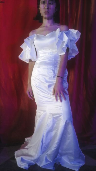 Продам свадебный платья новые