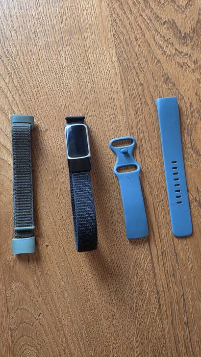 Fitbit Charge 5 impecabil