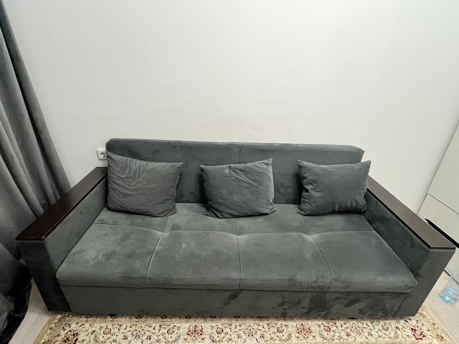 Продам срочно диван