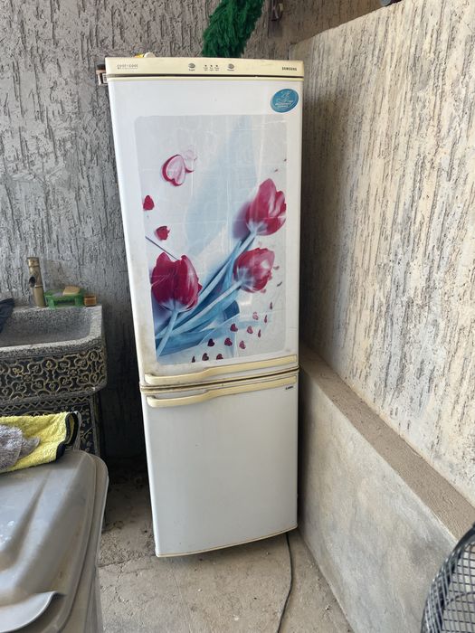 samsung haladin holodelnik b/u  Холодильники