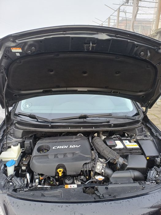 Hyundai i30 cw 1.6 blue crdi evro 5