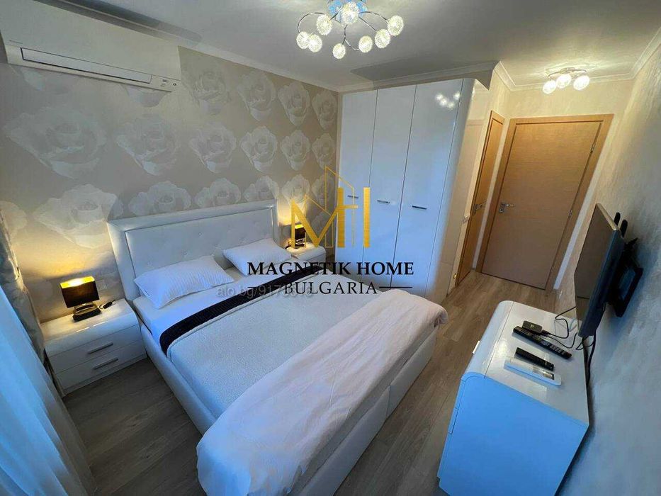 Уникален тристаен апартамент с панорама море и паркомясто в Поморие