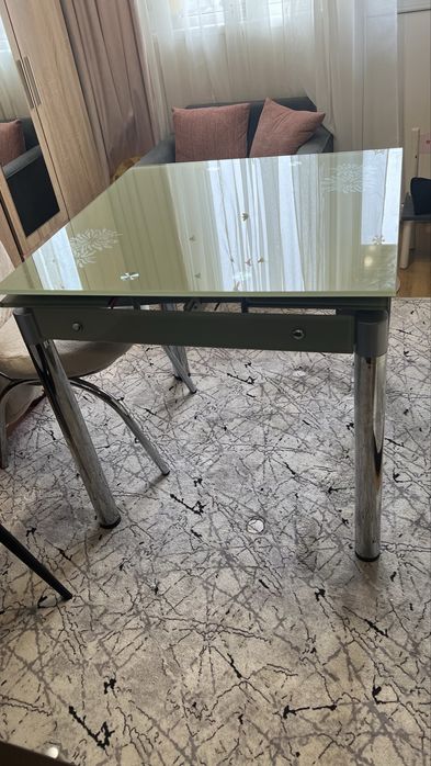 Трапезна разтегателна маса