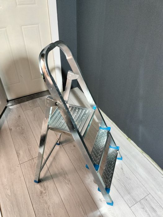 Стремянка, лестница