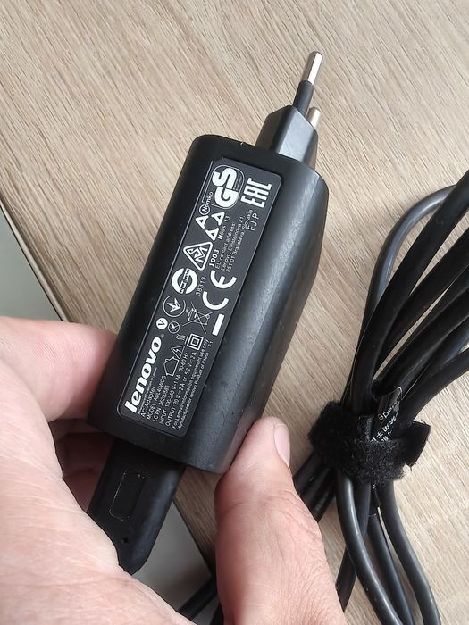 Lenovo ADL40DWCG 20v-2A, 5,2v-4a