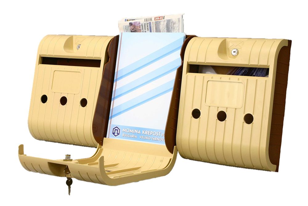 Едностранна пластмасова пощенска кутия с ключалка - Момина Крепост АД