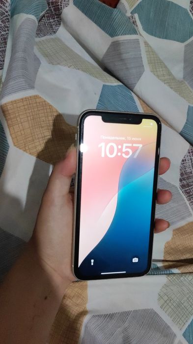 Продам iPhone 11