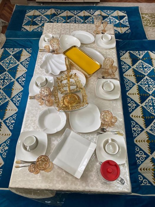 Столы со стульями