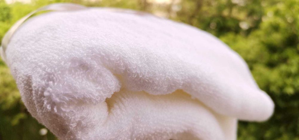 Prosop-turban cadou la setul papuci si prosop PLANET SPA , marca Avon